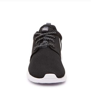 Black & White Nike Roshe One Sneakers